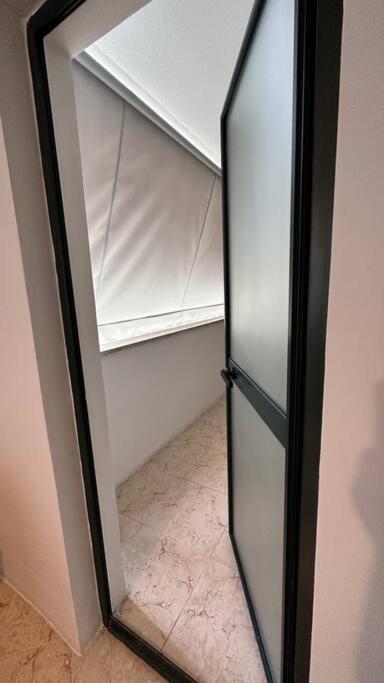 Super House Blloku - 3 Rooms 地拉那 外观 照片
