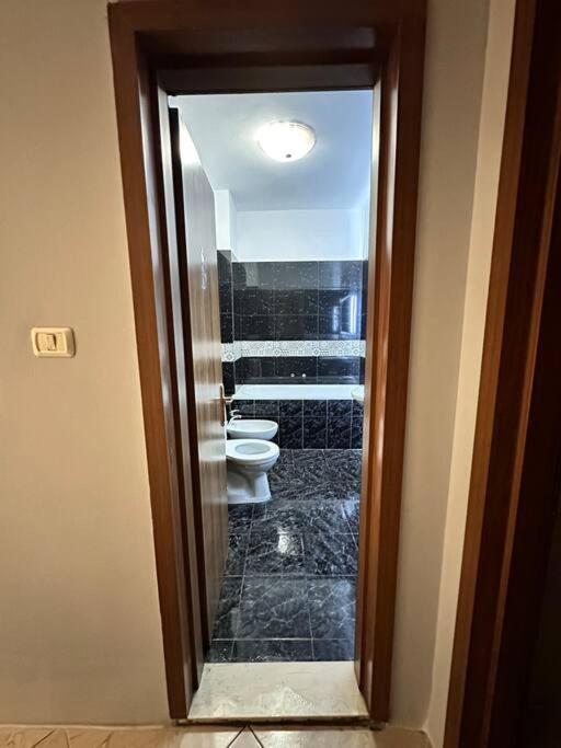 Super House Blloku - 3 Rooms 地拉那 外观 照片