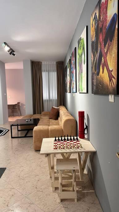 Super House Blloku - 3 Rooms 地拉那 外观 照片